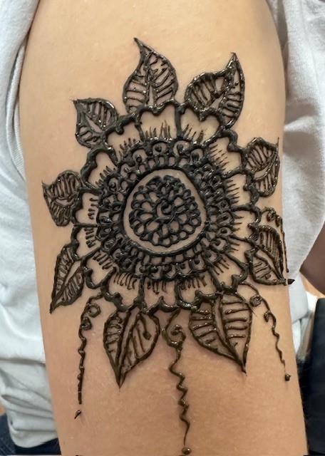 Henna for Body design 10