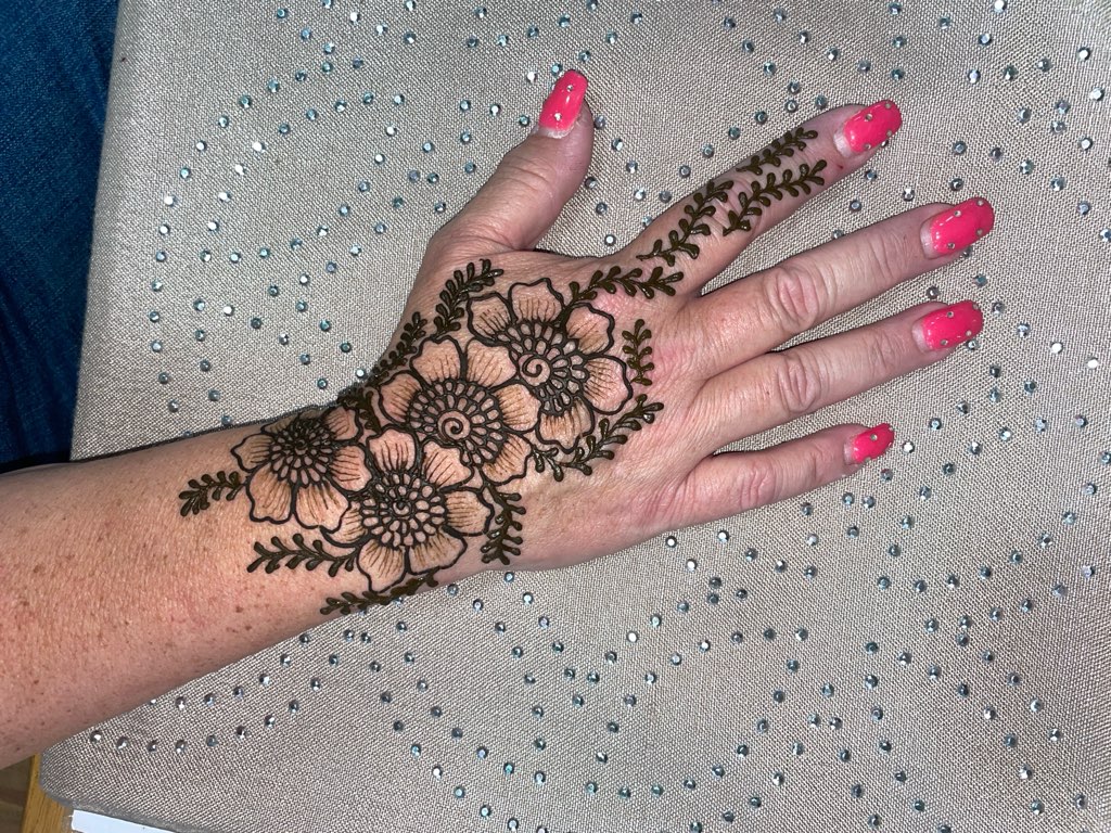 Henna for Body design 6