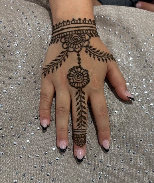 Henna for Body design 12