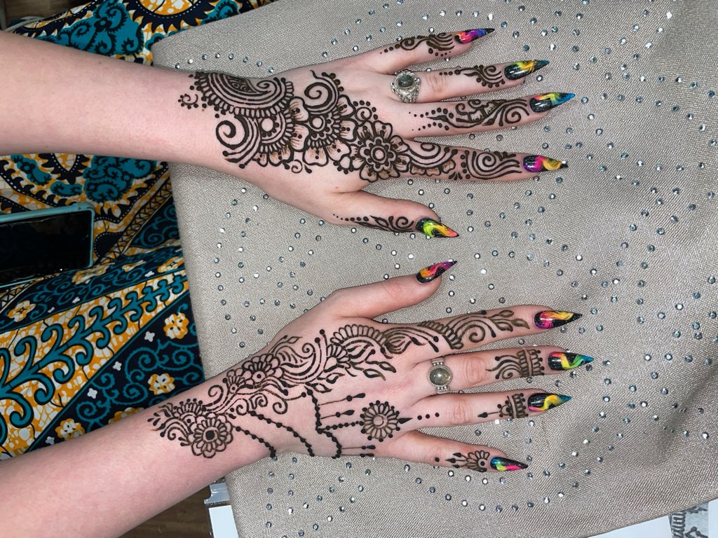 Henna for Body design 11