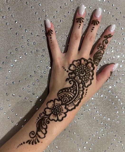 Henna for Body design 15